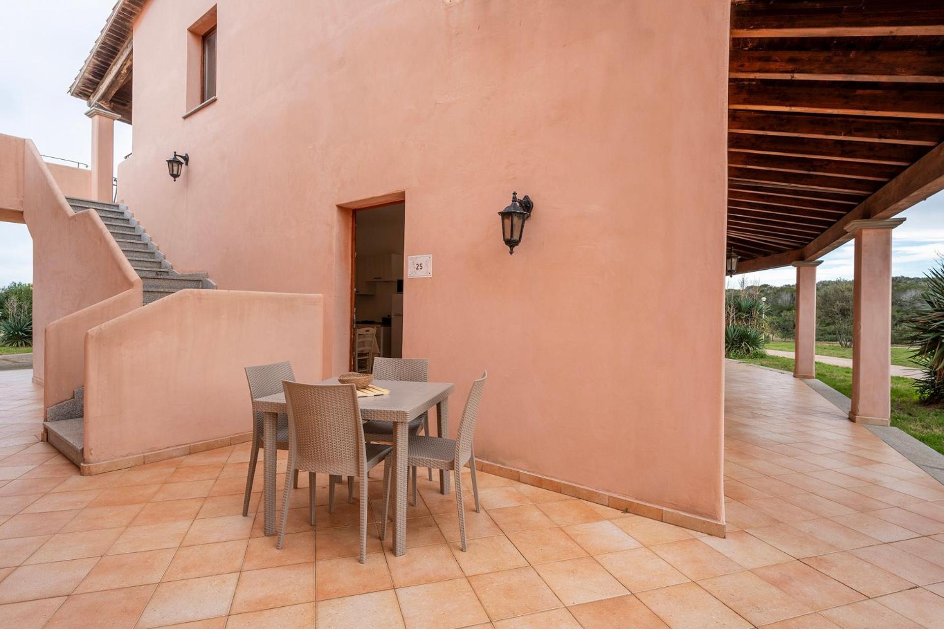 Residence Pierre & Vacances Vignola Mare Exterior photo
